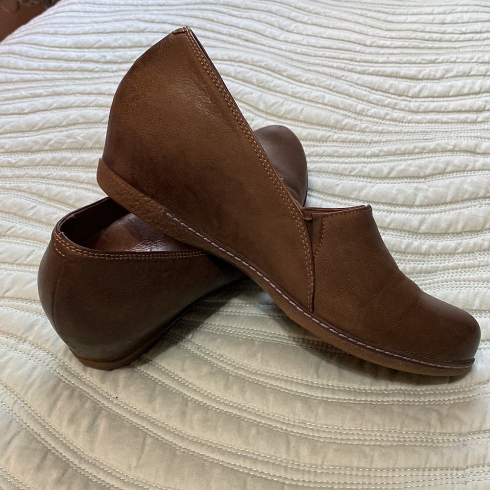 Dansko Liliana Size 37 (7.5 or 8) Brown Leather Wedge